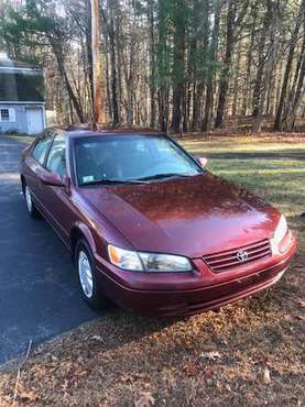 1999 Toyoa Camry Low 99000 miles. clean, Runs excellent. - cars &... for sale in Middleton, MA