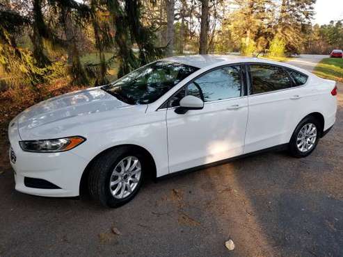 2015 Ford Fusion ONE OWNER 36 m.p.g. LIKE NEW & MAINTENANCE RECORDS!... for sale in Kenosha, WI