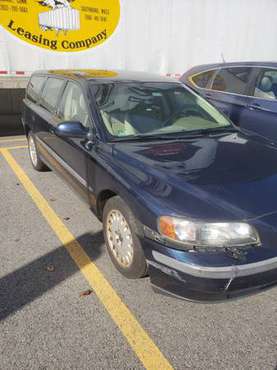2001 Volvo V70 - cars & trucks - by owner - vehicle automotive sale for sale in Worcester, MA