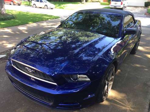 2013 Ford Mustang Convertible for sale in Arlington, TX