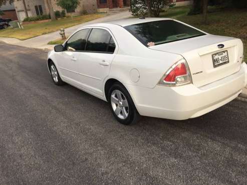 2008 Ford Fusion SE - cars & trucks - by owner - vehicle automotive... for sale in San Antonio, TX