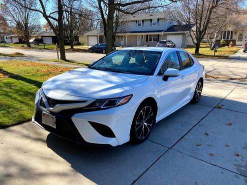 2018 Toyota Camry - cars & trucks - by owner - vehicle automotive sale for sale in Sheboygan, WI