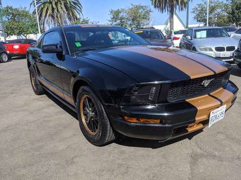 2005 FORD MUSTANG V6 PREMIUM - cars & trucks - by dealer - vehicle... for sale in National City, CA