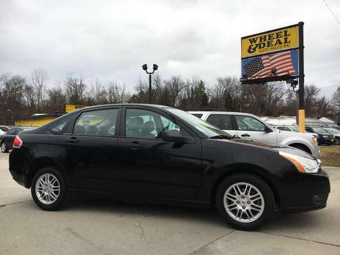 2010 Ford Focus SE 63k great first car low miles! for sale in Cincinnati, OH