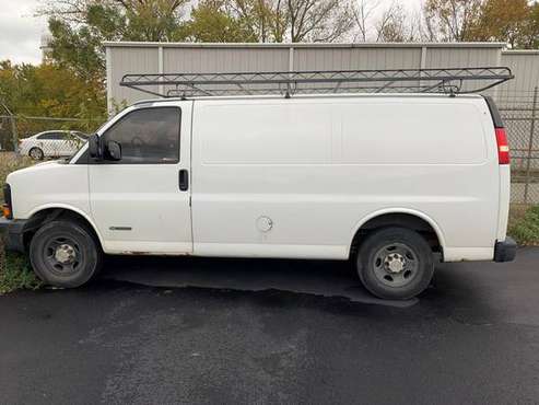 2005 Chevy Express 3500 Van for sale in Frankfort, IL