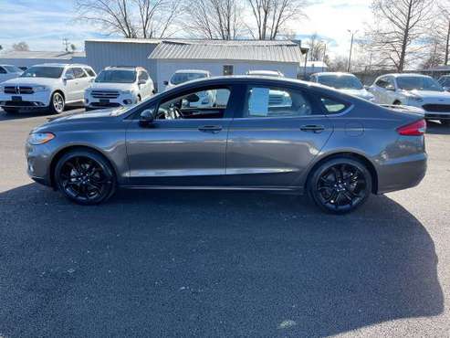 2019 FORD FUSION SE (114899) - - by dealer - vehicle for sale in Newton, IL