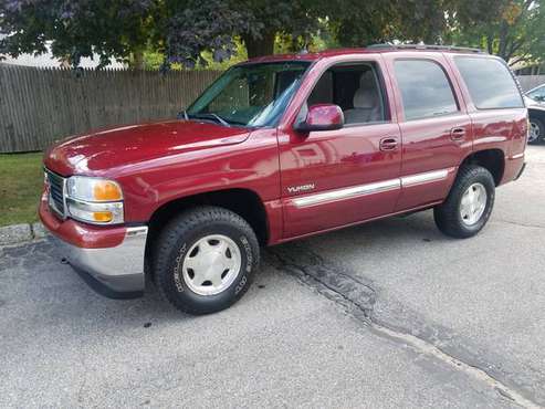 2005 GMC Yukon 3rd row Low miles CLEAN for sale in West Warwick, MA