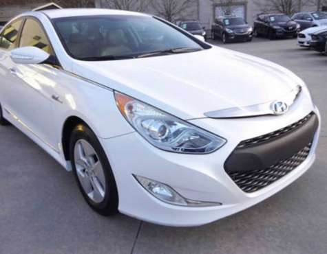 2012 hyundai sonata hybrid for sale (Engine does not work) - cars & for sale in Tallahassee, FL