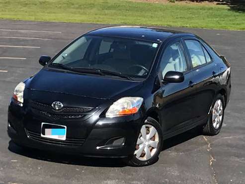 2007 Toyota Yaris 1 Owner, 126, 000 Miles, Clean Car Fax - cars & for sale in Mount Prospect, IL