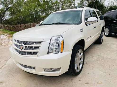 2012 Cadillac Escalade ESV - Financing Available! - cars & trucks -... for sale in Weslaco, TX