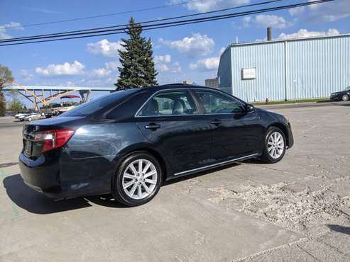 2012 Toyota Camry XLE for sale in milwaukee, WI