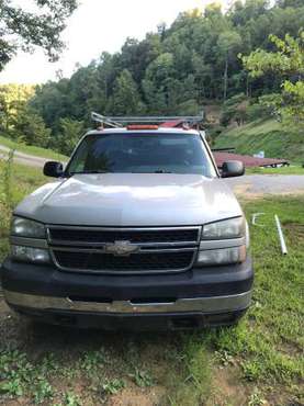 chevy 2500hd utility truck for sale in Wooton, KY