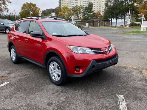 2014 Toyota RAV4 AWD 4dr LE (Natl) -EASY FINANCING AVAILABLE - cars... for sale in Bridgeport, CT