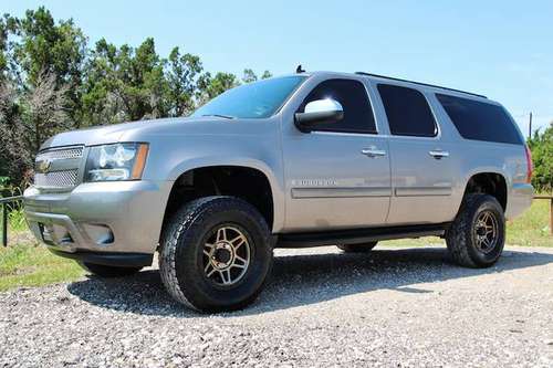 2008 CHEVROLET SUBURBAN 1500 LT - LEATHER & 3RD ROW - LOOKS SWEET! for sale in LEANDER, TX