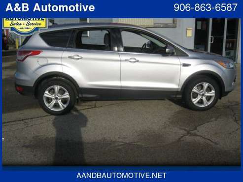 2016 Ford Escape 4WD 4dr SE *FInancing Available* for sale in menominee, WI