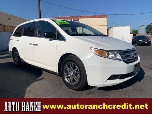 2013 Honda Odyssey EX EASY FINANCING AVAILABLE - cars & trucks - by... for sale in Santa Ana, CA