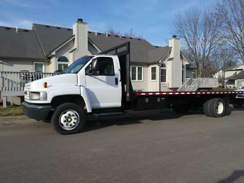 2006 GMC KODIAK 5500 (NON-CDL) 24 FLATBED - - by for sale in IA