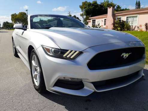 2016 FORD MUSTANG V6 CONVERTIBLE🔥🔥🔥🔥🔥🔥🔥🔥🔥🔥🔥🔥 - cars & trucks - by... for sale in Hollywood, FL