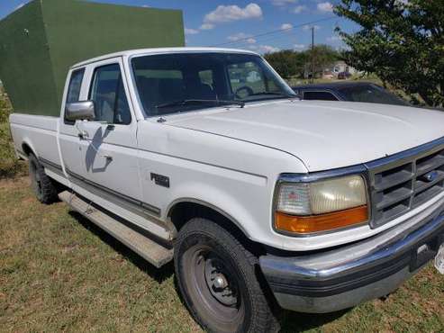 1996 Ford f250 ext cab 2wd auto for sale in Newark, TX
