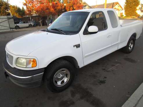 XXXXX 1999 Ford F-150 XLT V8 Clean TITLE Excellent Condition WOW... for sale in Fresno, CA
