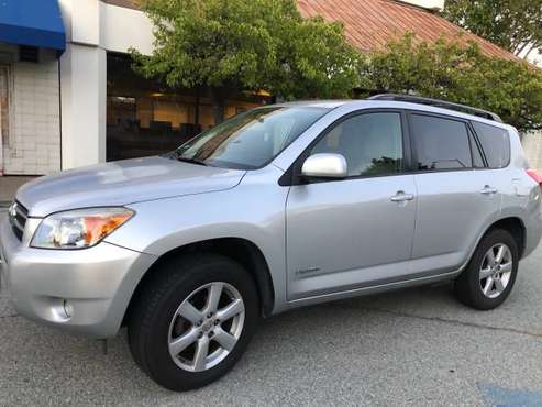 Excellent condition low miles LIMITED TOYOTA RAV4 for sale in San Mateo, CA