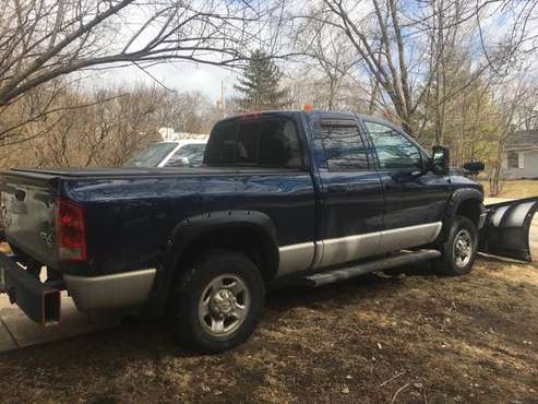2004 Dodge Ram - cars & trucks - by owner - vehicle automotive sale for sale in South Milwaukee, WI