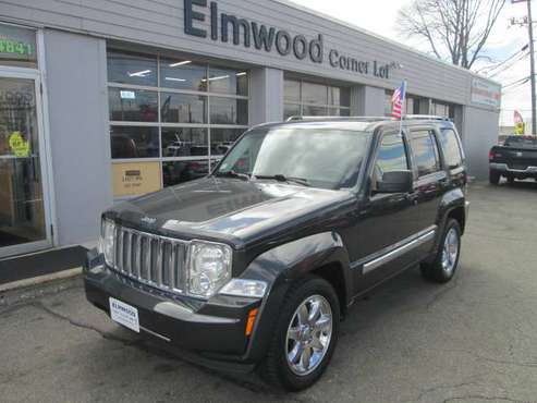 2010 JEEP LIBERTY LIMITED V6 4X4 ONLY 120025 MILES VERY NICE - cars for sale in East Providence, RI