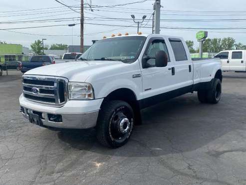 2006 Ford F-350 F350 F 350 Super Duty Lariat 4dr Crew Cab 4WD LB DRW for sale in Morrisville, PA