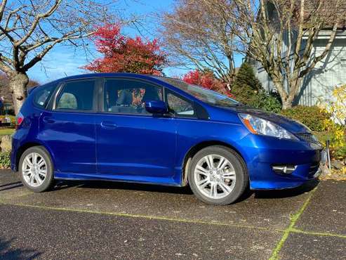 Honda Fit Sport 2010 - cars & trucks - by owner - vehicle automotive... for sale in Eugene, OR