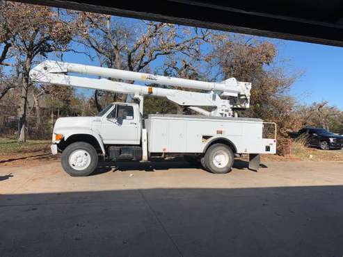 1996 Ford F800 50ft bucket truck - cars & trucks - by owner -... for sale in Edmond, OK