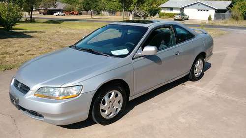 2000 Honda Accord coupe - cars & trucks - by dealer - vehicle... for sale in Pflugerville, TX