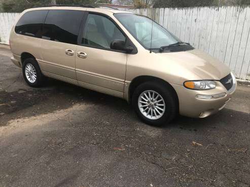 2000 Chrysler Town & Country LXi - cars & trucks - by dealer -... for sale in Barling, AR