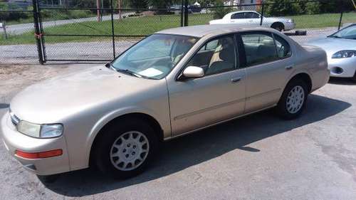 1998 Nissan Maxima GXE - cars & trucks - by dealer - vehicle... for sale in Knoxville, TN