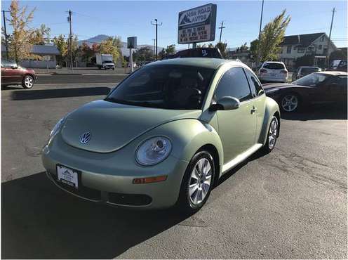 2009 Volkswagen New Beetle - - by dealer - vehicle for sale in Medford, OR