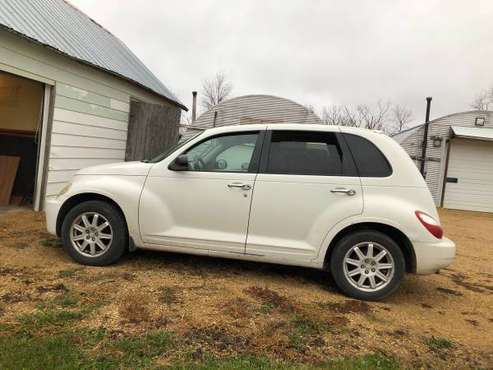 2009 PT cruiser *** LOW MILES*** - cars & trucks - by owner -... for sale in Mankato, MN