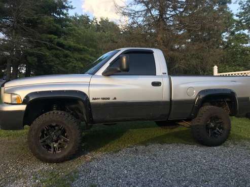 2001 Dodge Ram 1500 4x4 for sale in Revloc, PA