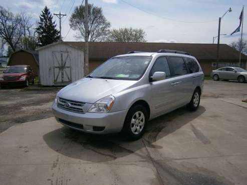 2008 Kia Sedona - - by dealer - vehicle automotive sale for sale in Westby, WI