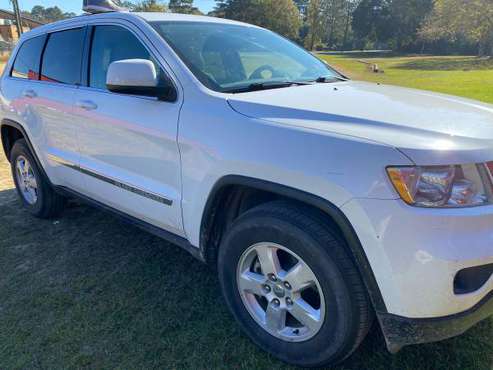 2013 Jeep Grand Cherokee - cars & trucks - by owner - vehicle... for sale in Columbia, MS