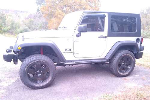 08 Lifted Jeep Wrangler JK 2 Door Auto With Hardtop. for sale in Redding, NY