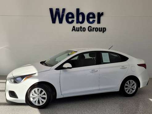 2020 Hyundai Accent SE-17k miles - back up camera, keyless entry for sale in Silvis, IA