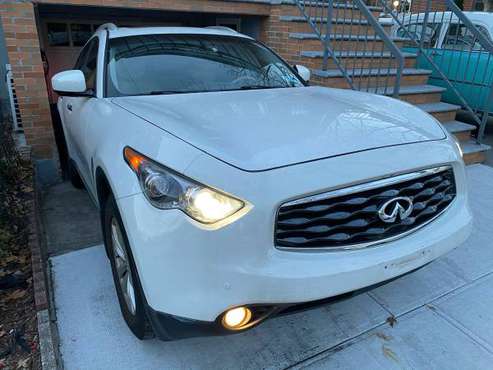 2010 Infiniti FX35 very low mileage - cars & trucks - by owner -... for sale in Whitestone, NY