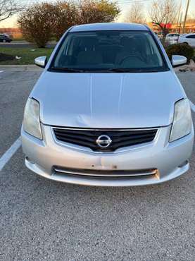 2010 nissian Sentra Runs-looks-Excellent - cars & trucks - by owner... for sale in Indianapolis, IN