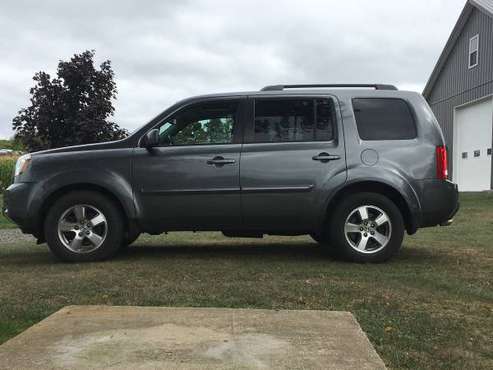 2011 Honda Pilot 4x4 - cars & trucks - by owner - vehicle automotive... for sale in Canton, PA