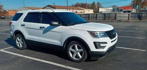 2016 Explorer XLT AWD Base - cars & trucks - by owner - vehicle... for sale in Mount Washington, KY