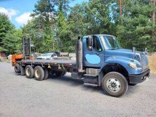 2003 International 7600 24' FOOT FLAT BED - cars & trucks - by owner... for sale in Norton, RI