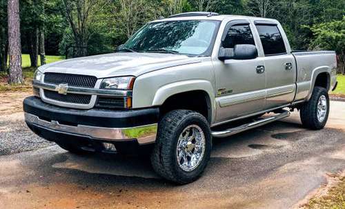 2500 HD Chevrolet Silverado 4 x 4 - cars & trucks - by owner -... for sale in Duncan, SC