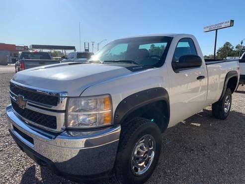 2011 CHEVROLET K2500 REGULAR CAB LONG BED 6.0L GAS 4WD *VERY CLEAN* for sale in Stratford, TX