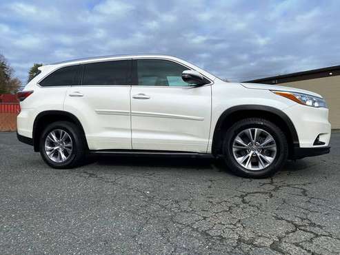 SUPER NICE 2015 TOYOTA HIGHLANDER XLE 4WD NAV DVD SUNROOF LEATHER! -... for sale in Mount Airy, NC