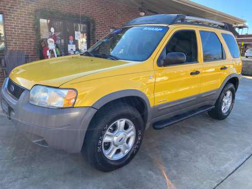 2002 FORD ESCAPE XLT 4WD AUTOMATIC GOOD MILES V6 - cars & trucks -... for sale in Erwin, TN
