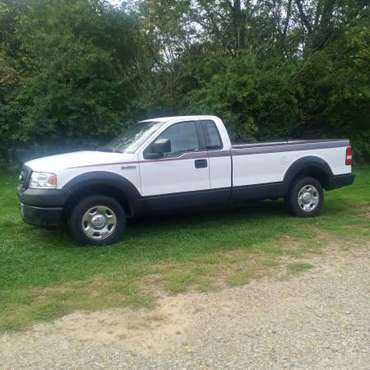 FORD F 150 PICKUP. Clean inside and out - cars & trucks - by dealer... for sale in Massillon, OH